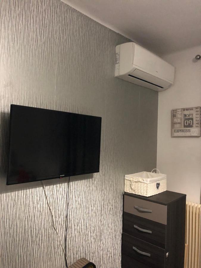 Chambre Privee Confortable A Louer Chez L Habitant Proche Plage Et Centre Ville De Nice Exterior photo